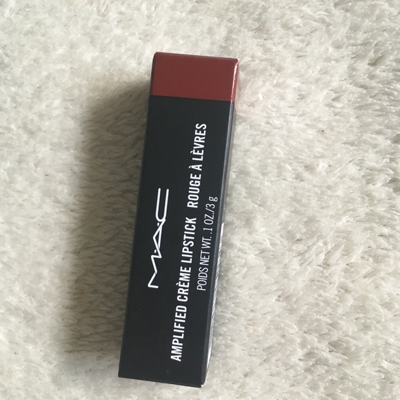 Mac Cosmetics Dubonnet Amplified Lipstick BNIB - Picture 8 of 16
